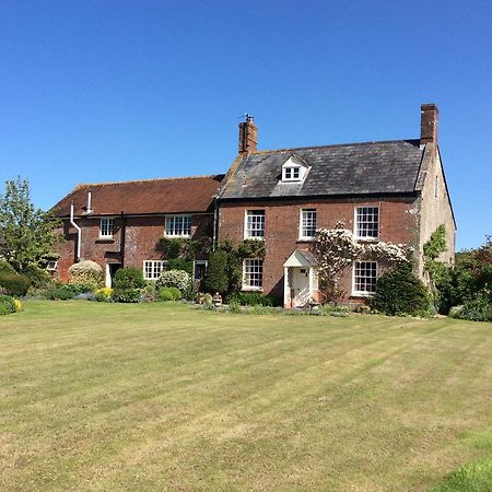 Moors Farmhouse Bed and Breakfast East Knoyle Exterior foto