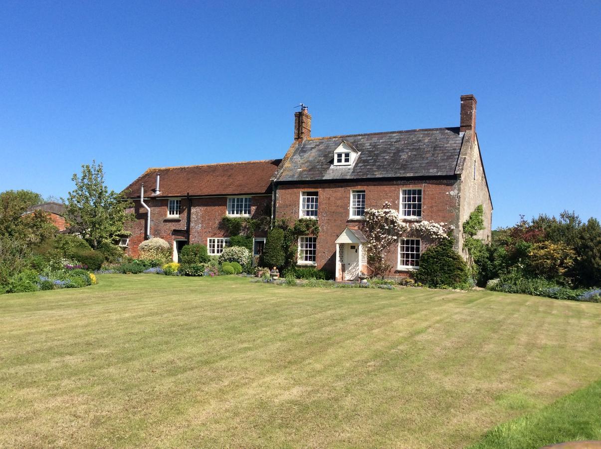 Moors Farmhouse Bed and Breakfast East Knoyle Exterior foto