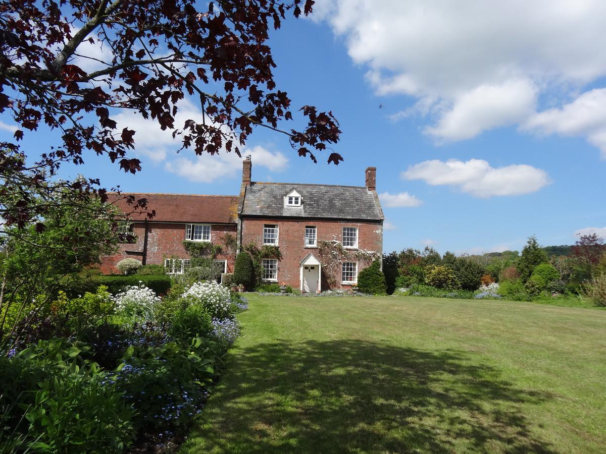 Moors Farmhouse Bed and Breakfast East Knoyle Exterior foto